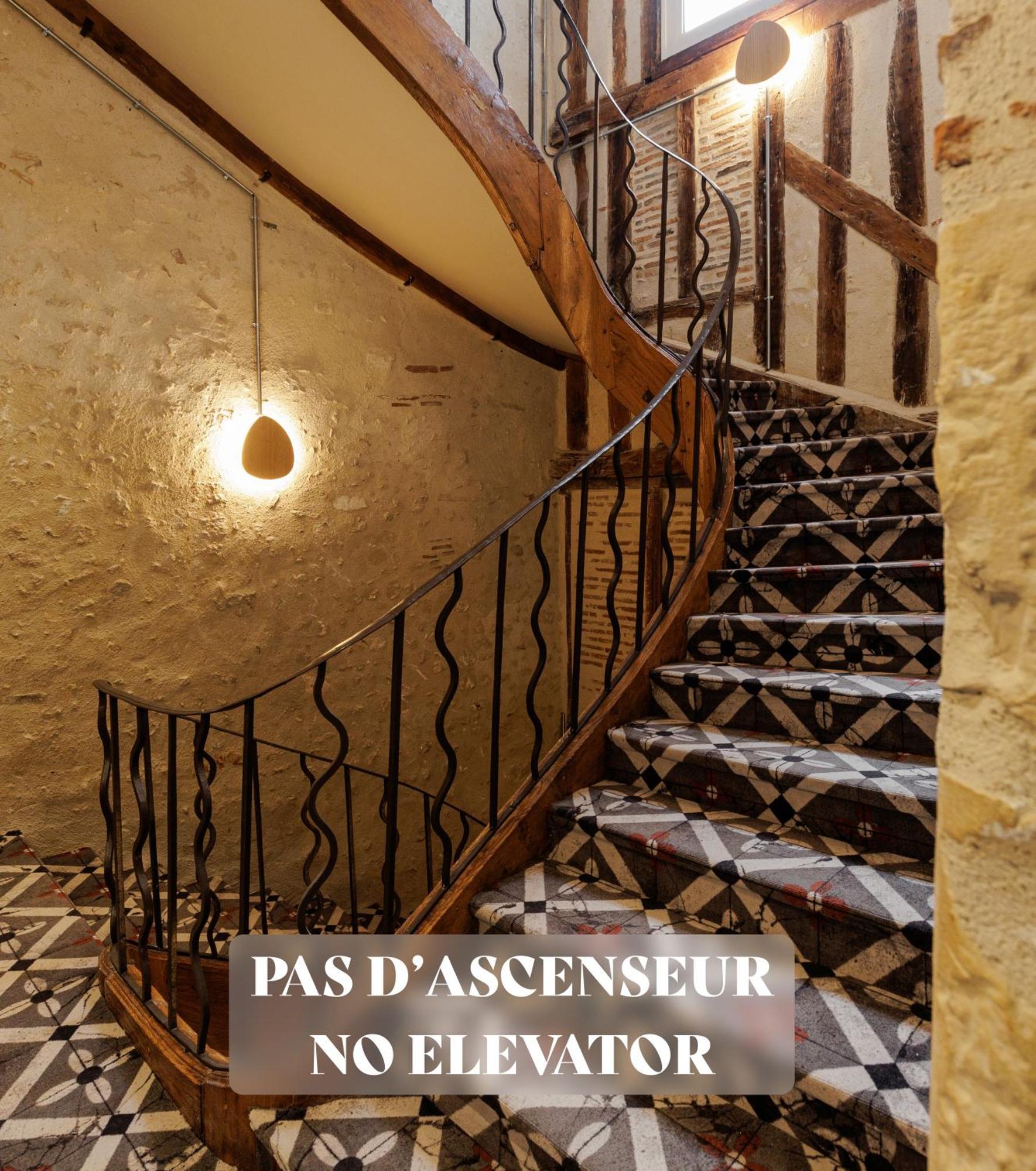 Hotel Cloitre - Entree Autonome, Reception En Ligne - Encore Mieux Orleans Bagian luar foto